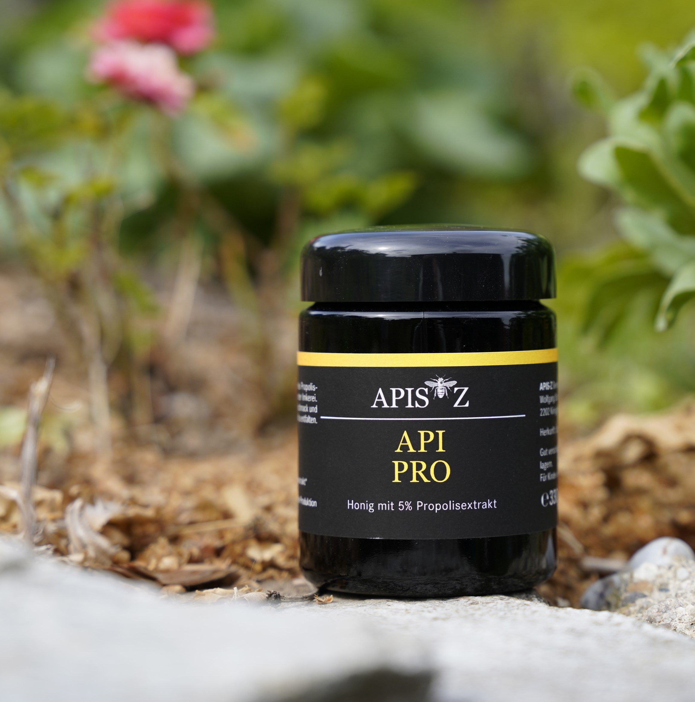 API-SOLUT Blütenhonig mit Blütenpollen, Gelée Royale, Propolis und Aroniabeere.